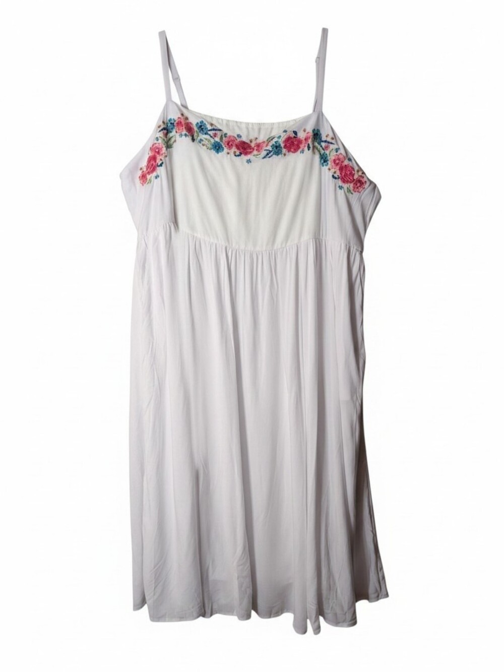 Torrid white challis embroidered sundress adjustable straps smocked size 3/3X